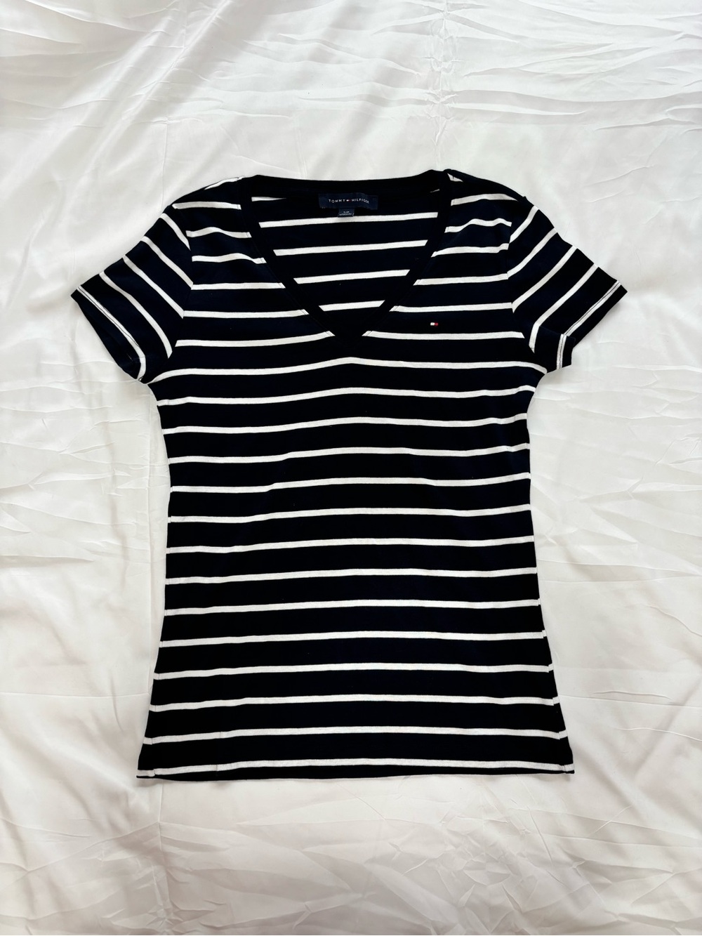 Tommy Hilfiger Navy & White Striped V-Neck T-Shirt Size Small
